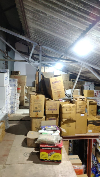 For Sale: Commercial Industrial Gala Shed, Ground Floor, Road Touch - Andheri East, Mumbai (1152 sq ft Built-Up, 960 sq ft Carpet Area) Price Rs 4.50 Cr